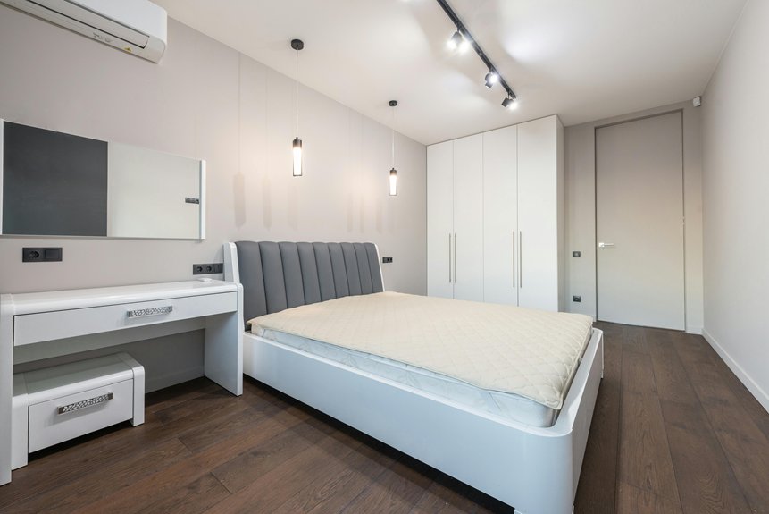 traditional bedroom sets thriving in 2026